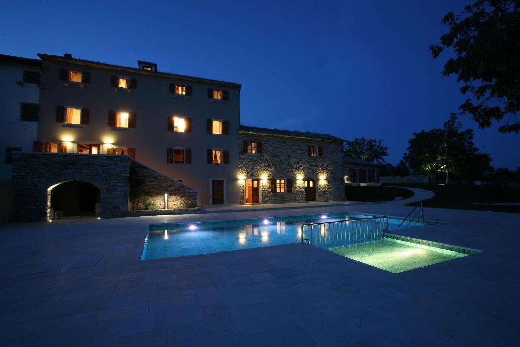 Villa Poropati: Luxury Istrian Estate with Large Pool Groznjan Room photo
