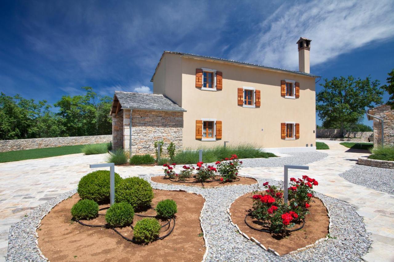 Villa Poropati: Luxury Istrian Estate with Large Pool Groznjan Exterior photo